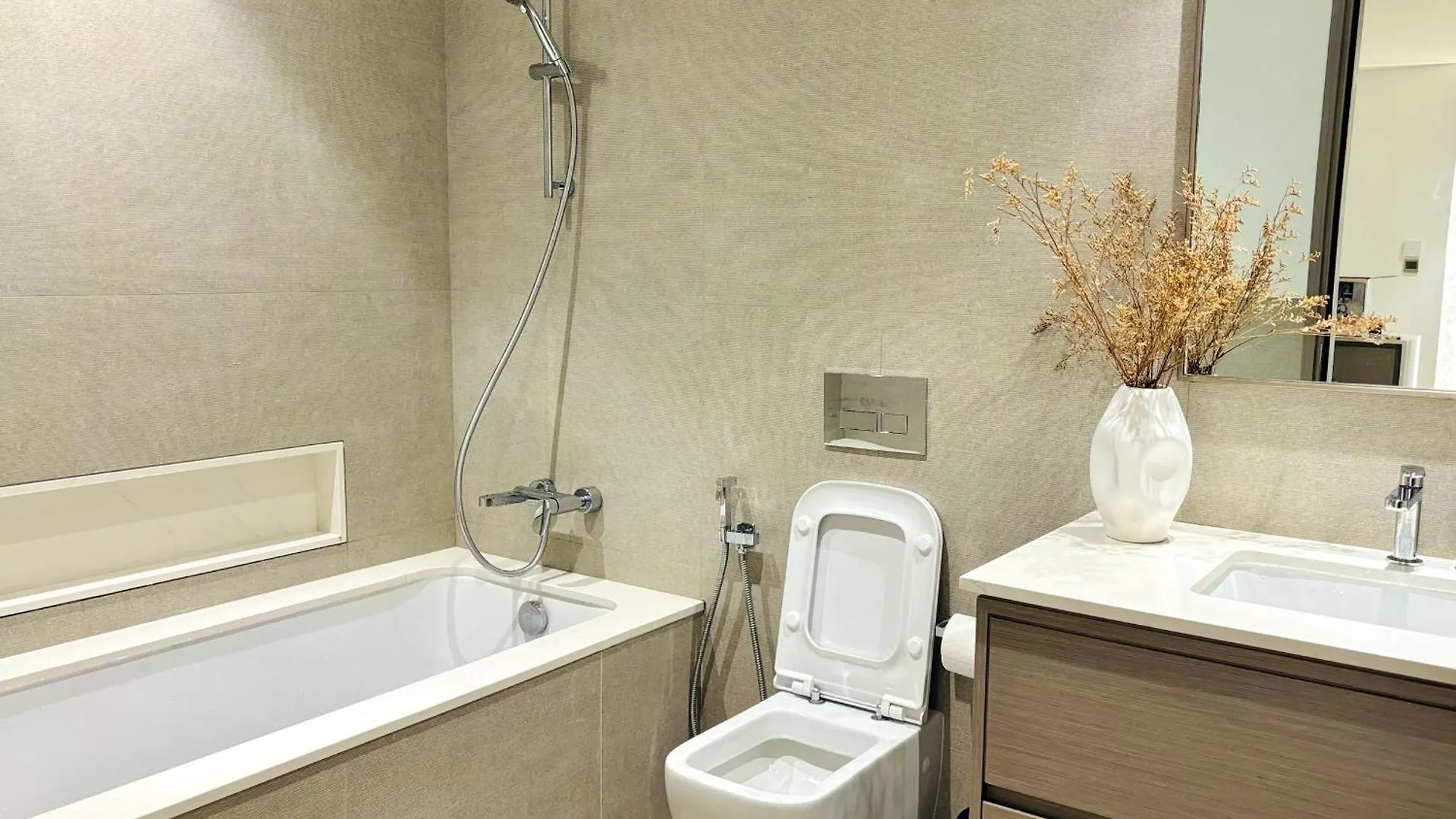 Luxury 1Br Apt Best View Infinity Pool Burj Khalifa With Balcony Dubai Apartment